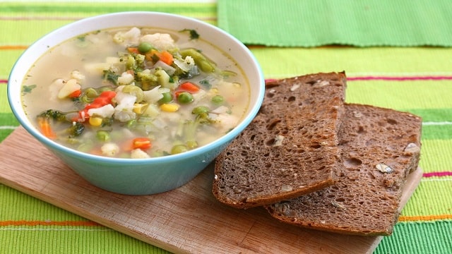 Vegetable Soup with Whole Wheat