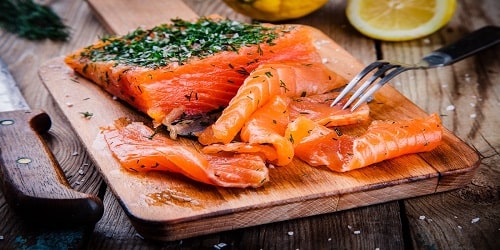 Difference Between Smoked Salmon, Gravlax, And Lox