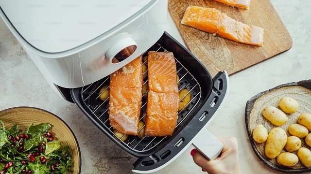 What Containers Can Be Used In The Air Fryer