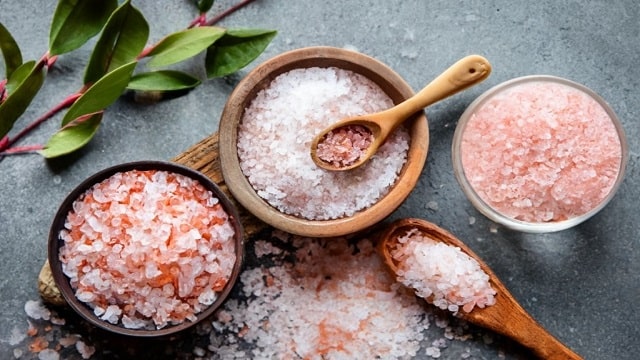 Pink salt or Himalayan salt